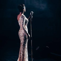 Московская певица Tolana в жанре диф-поп спела гимн легендарной любви поколений