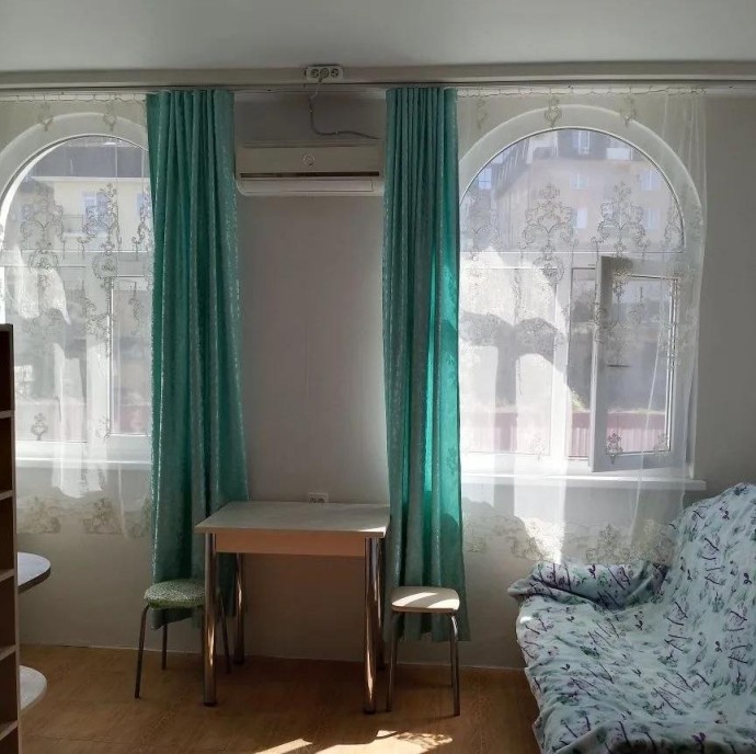 Бесплатный сайт КвартСочи: ваша возможность купить студию с зелёными занавесками